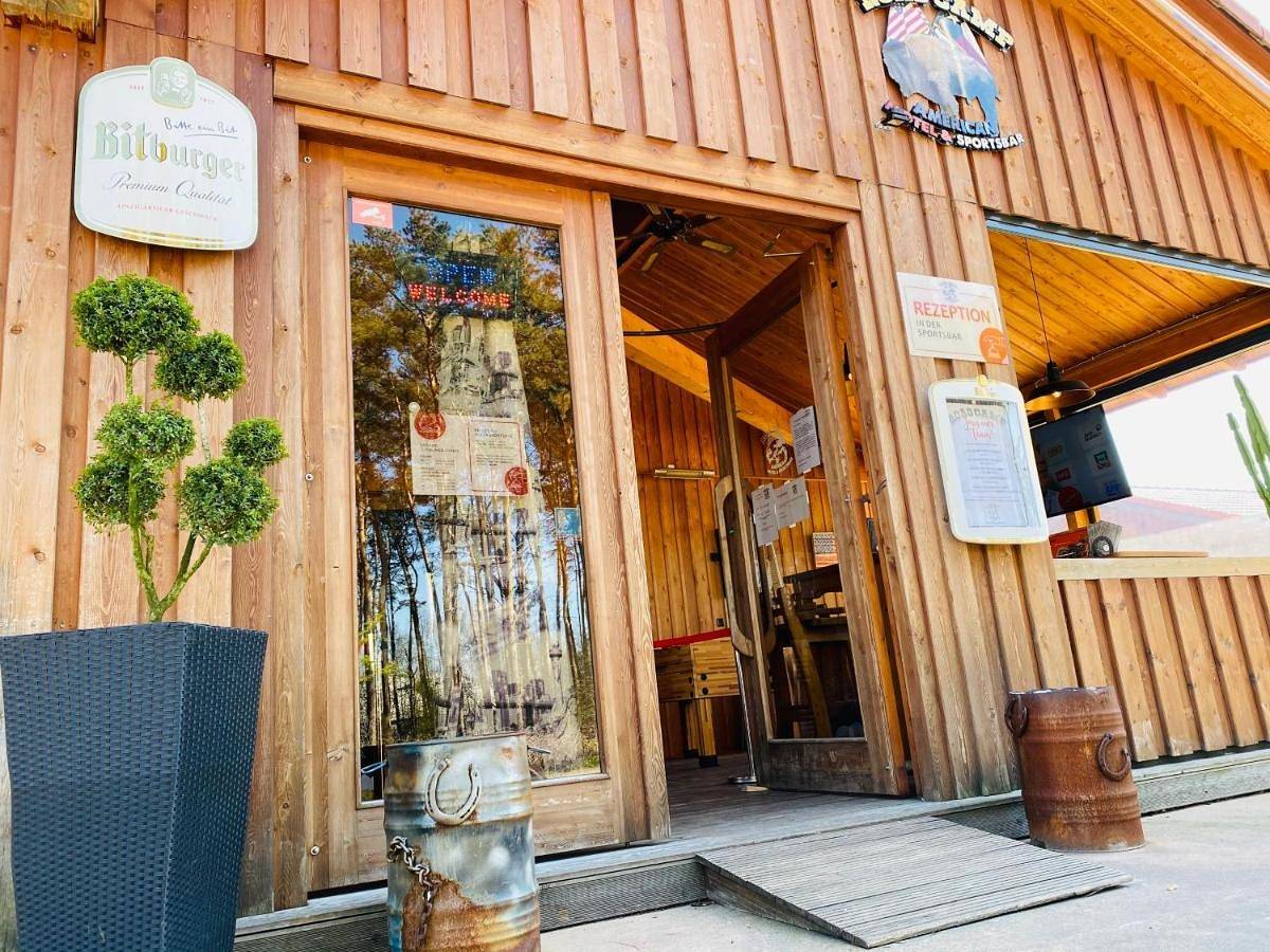 Roadcamp - American Motel & Sportsbar in Marl, Kreis Recklinghausen