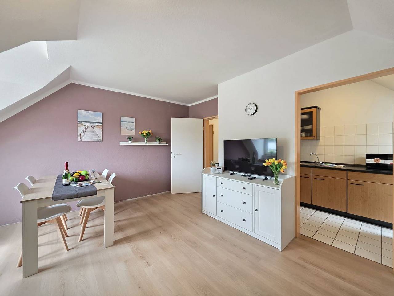 Ganze Wohnung, Ferienwohnung Sturmhaube – Moderne Ferienwohnung für entspannte Nordseeurlaubstage in Norden, Norden und Umgebung