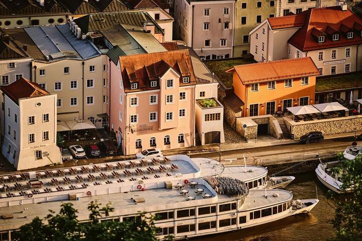 Hotel für 2 Personen, mit Whirlpool und Terrasse sowie Sauna und Ausblick