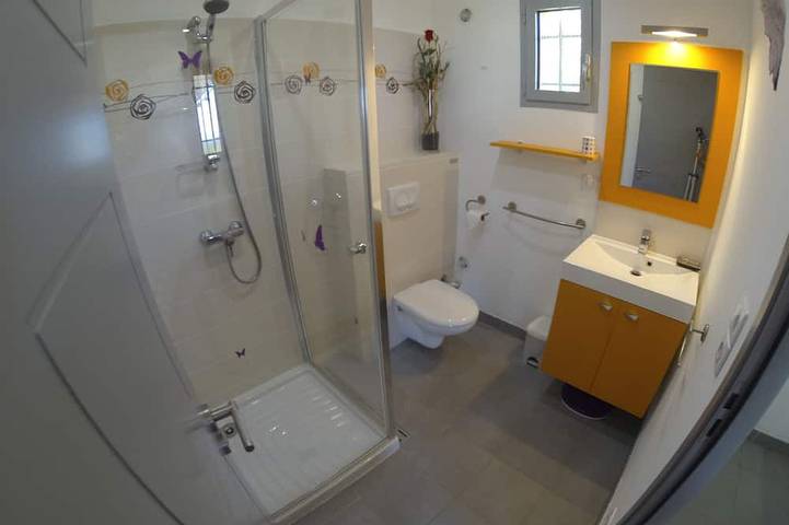 Appartement entier, Appartement en Rdj indépendant  ds villa  Ste Lucie de Porto Vecchio classé 3 * in Zonza, Arrondissement de Sartène