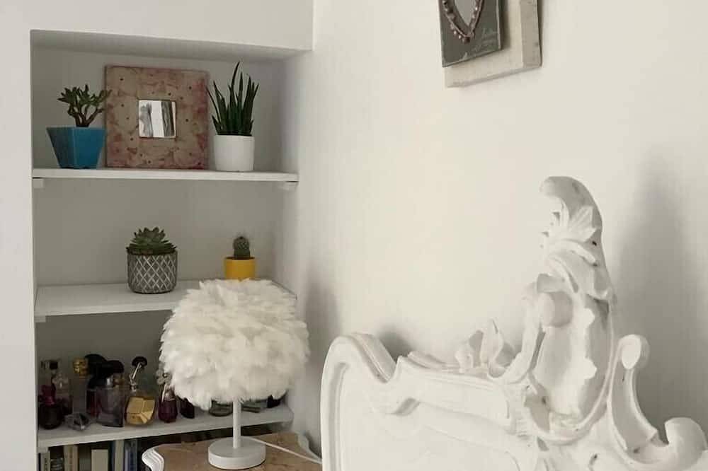 Petite Maison De Charme Très Calme proche de la plage entierement renovée pour 2 in Salles-sur-Mer, Région de La Rochelle