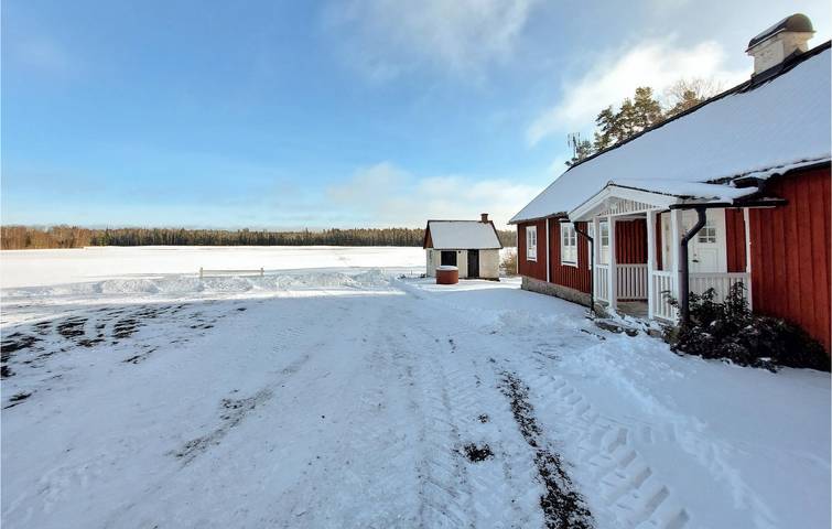 Hus för 6 Personer med trädgård in Osby och omgivningar