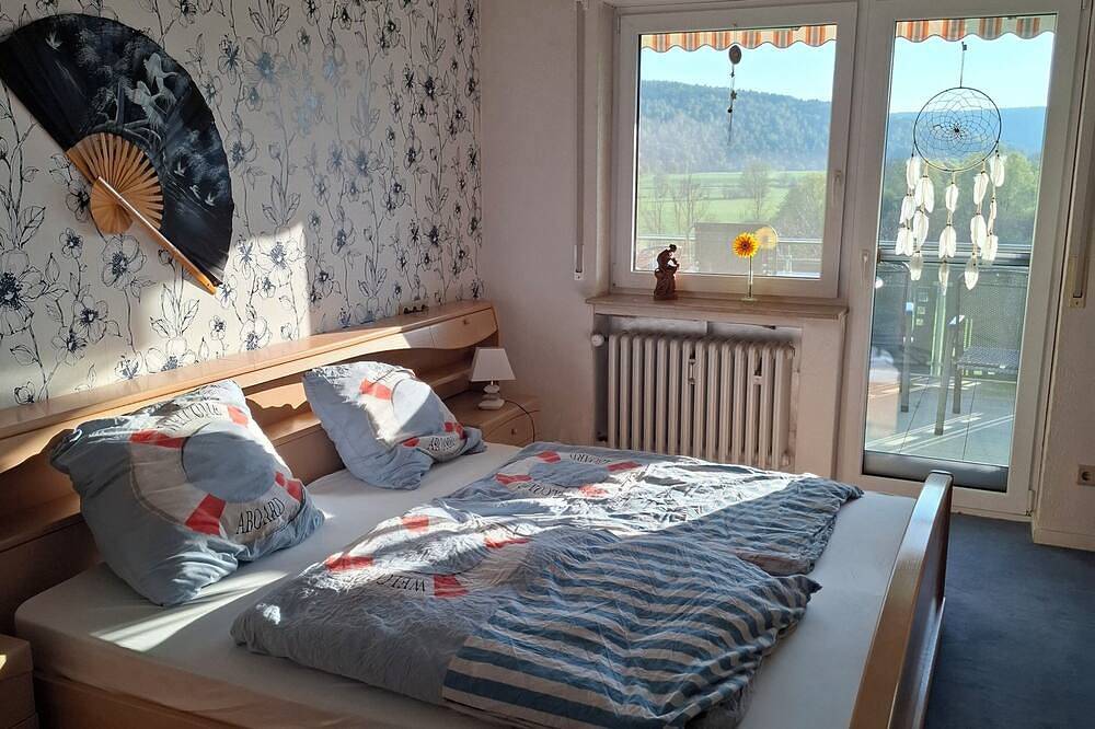 Ganze Wohnung, Neuvermietung Rhönblick Ferienwohnung - ruhig, modern & nahe Kurpark Bad Bocklet in Bad Bocklet, Rhön-Bayern