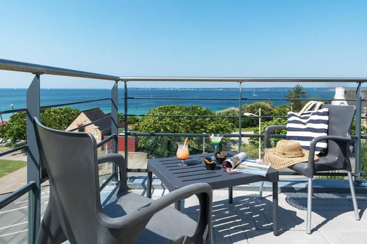 Hôtel pour 2 personnes, avec jacuzzi et piscine ainsi que jardin et sauna