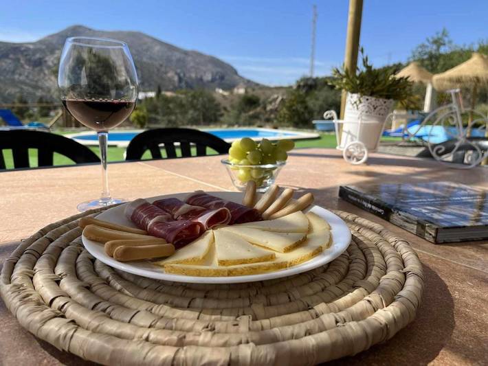 Casa rural para 8 personas, con Balcón y Terraza además de Jardín y Piscina en Valle de Abdalajís - 3