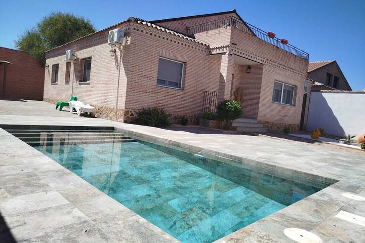 Chalet pour 10 personnes, avec balcon et jardin - 1