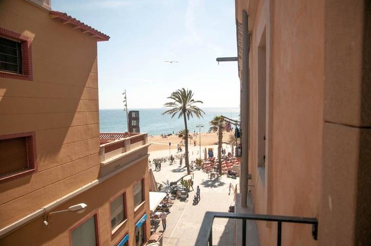 Appartamento per 4 persone, con Balcone e Terrazza nonché Panorama a Ciutat Vella