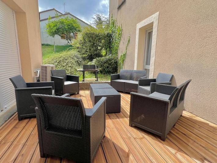 Gîte pour 13 personnes, avec jardin à Saint-Georges-lès-Baillargeaux - 2