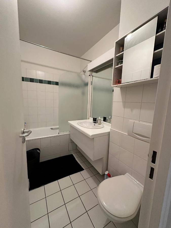 Appartement entier, One-Bedroom Apartment in Paris, Île de France