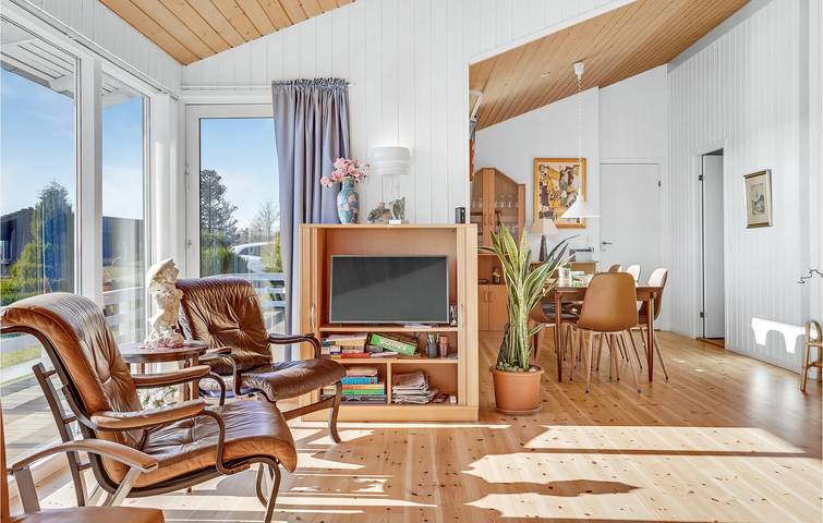 Ferienhaus für 6 Personen mit Garten in Følle Strand, Djursland