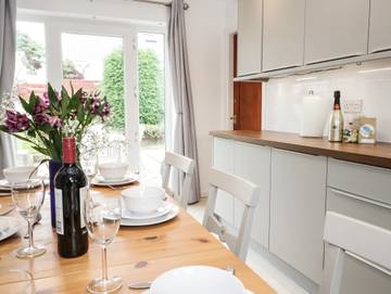 Cottage for 6 People in Benllech, Isle of Anglesey, Photo 3