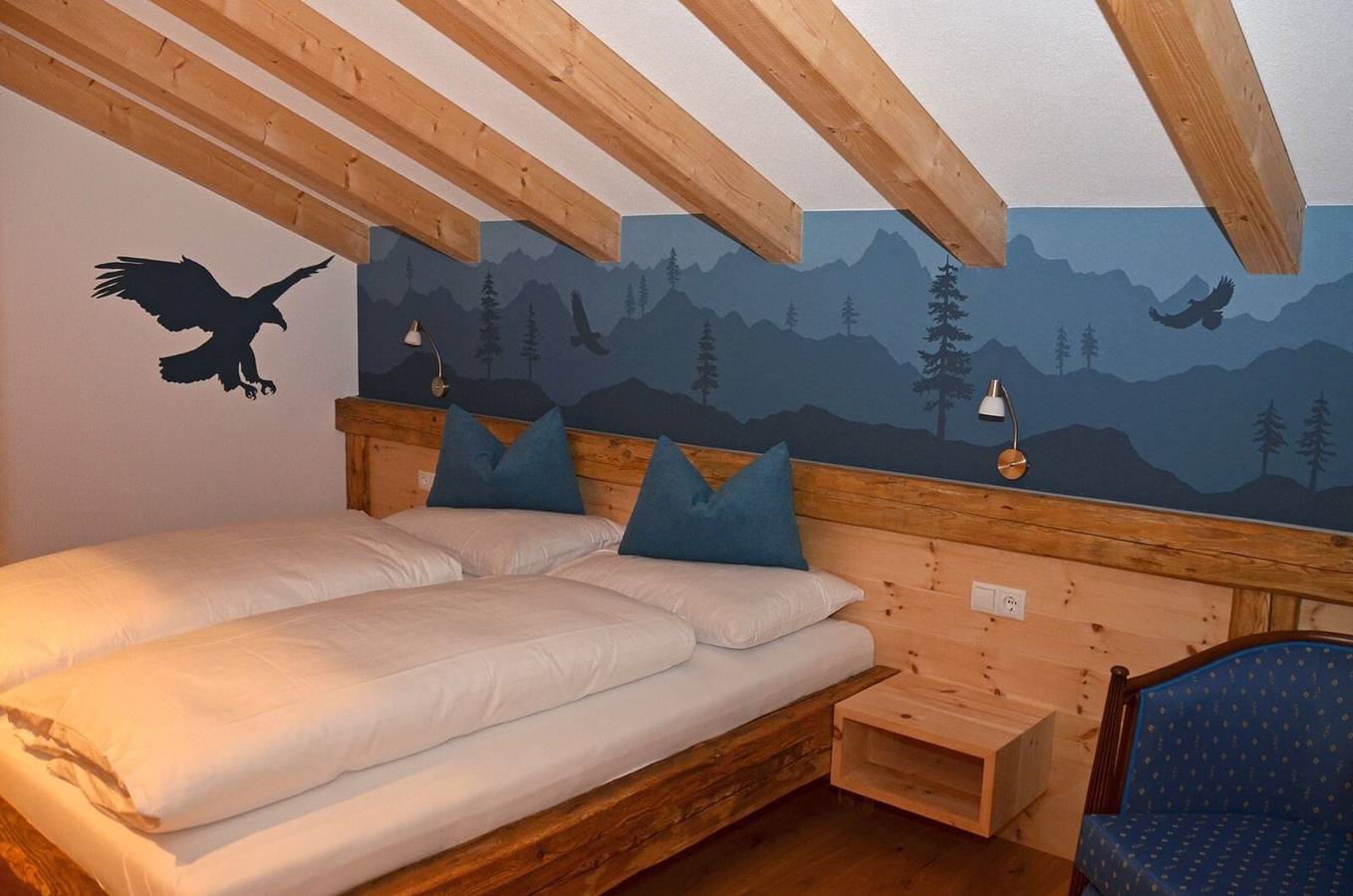 Ganze Wohnung, Apartment 'Alpenblau' mit Bergblick, Balkon und Wlan in Sand in Taufers, Kronplatz
