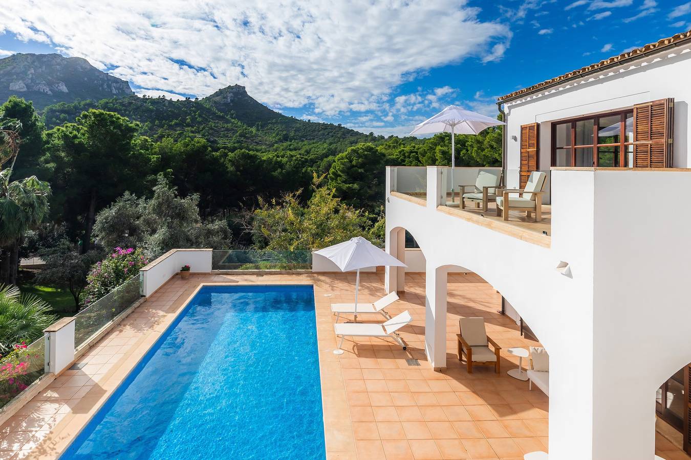 Villa 'Font de Sa Cala' with Sea View, Wi-Fi and Air Conditioning in Cala Provençal, Capdepera