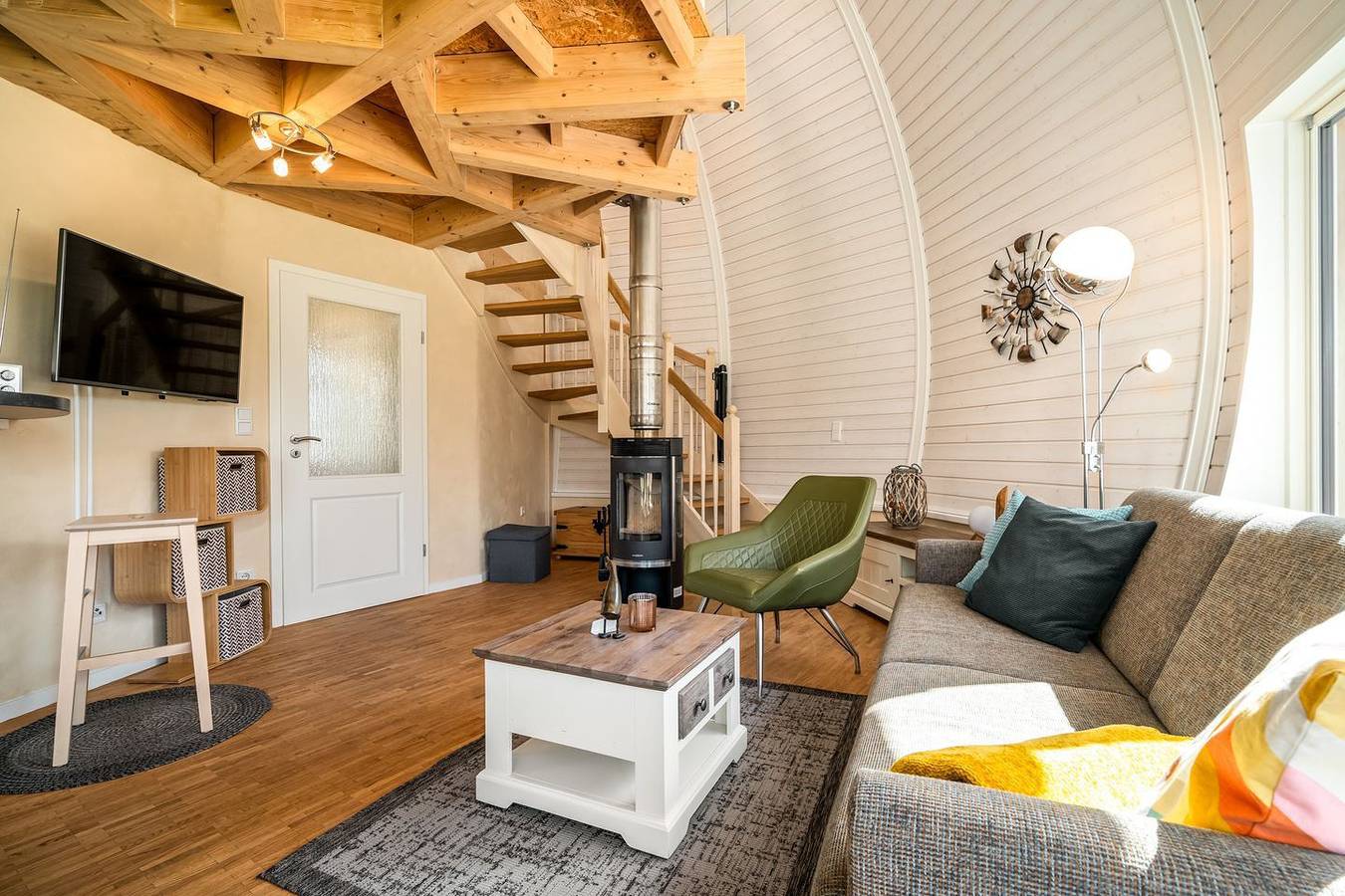 Ferienhaus „Tamika“ mit Terrasse und Sonnenschirm am Tollensesee in Tollensesee, Penzlin