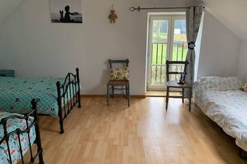 Location De Vacances pour 5 Personnes dans Saint-Priest-la-Marche, Saint-Amand-Montrond, Photo 3