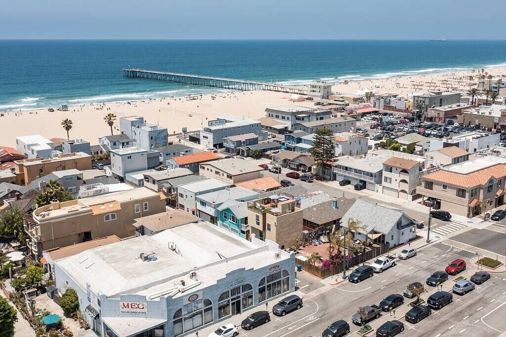 Ocean View Hot Tub Luxe House Steps to Sand in Hermosa Beach, Los Angeles County