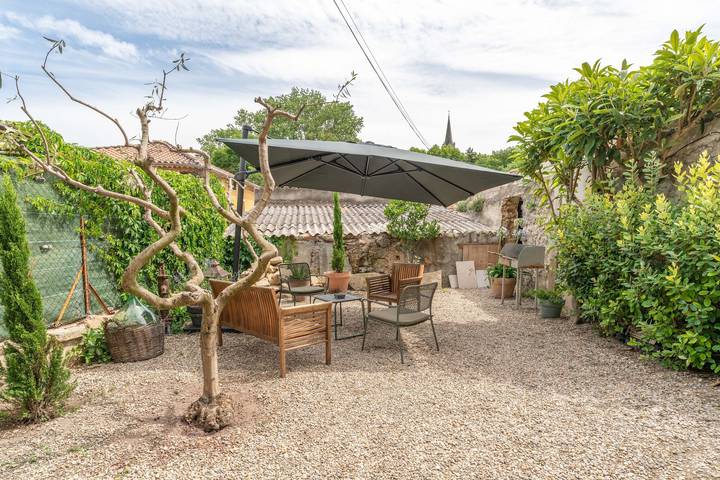 La casa de al lado, encantadora casa urbana cerca del Mont Ventoux in Carpentras, Parque natural regional del Mont Ventoux