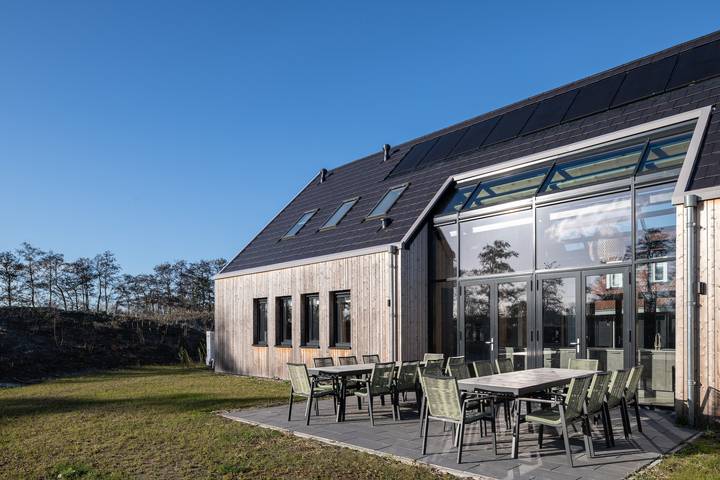Ferienhaus für 20 Personen, mit Sauna und Terrasse sowie Balkon/Terrasse - 1
