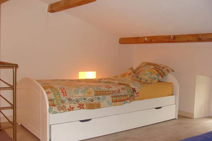 Location de vacances pour 6 personnes, avec jardin à Mirabel-et-Blacons - 4