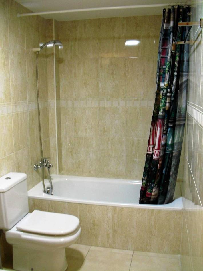 Gîte pour 4 personnes, avec vue et balcon à Olot - 4