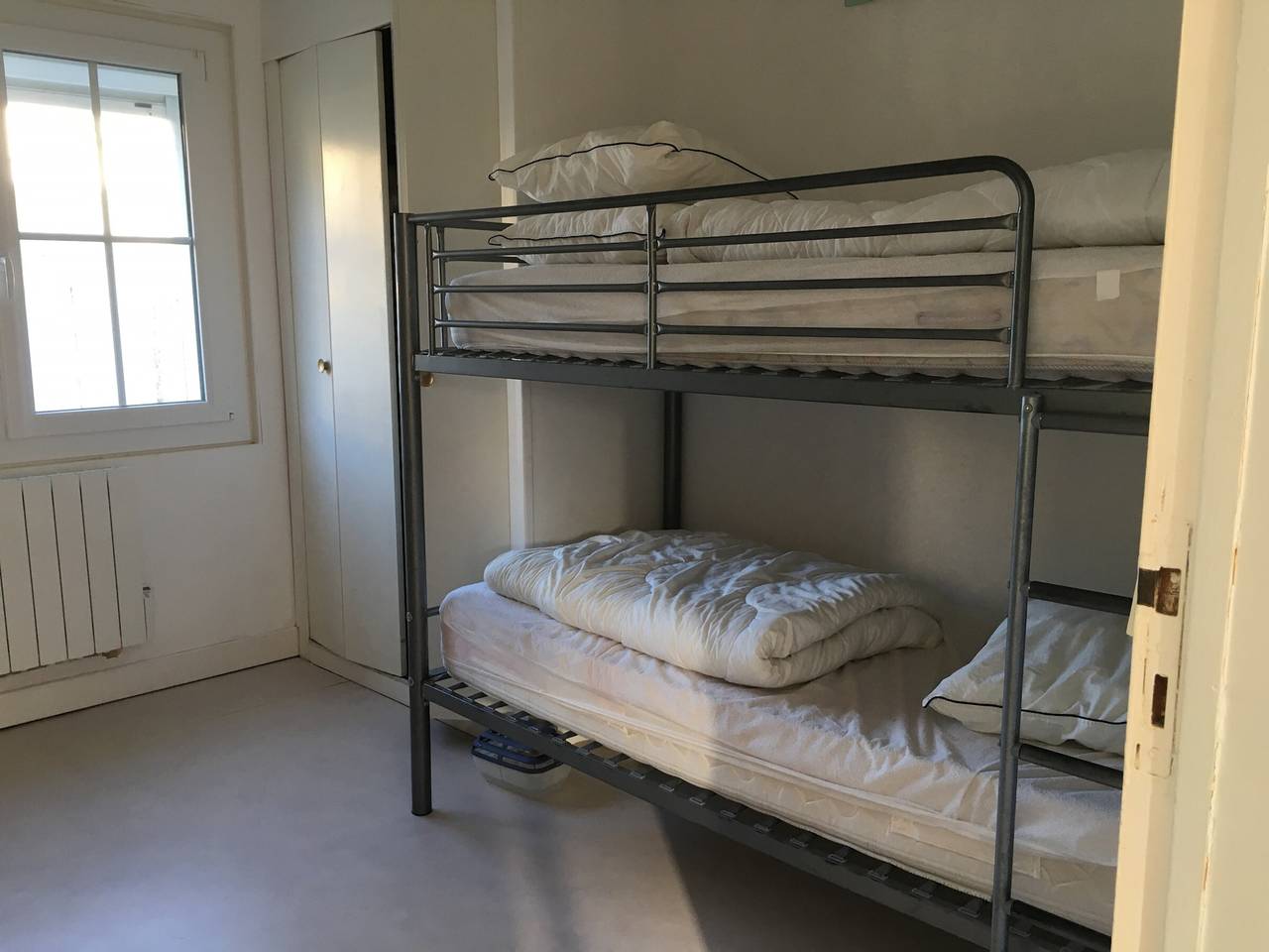 Entire apartment, Cozy 2Br Apartment, 200m from Beach, Garden & Garage Included in Fort-Mahon-Plage, Abbeville region