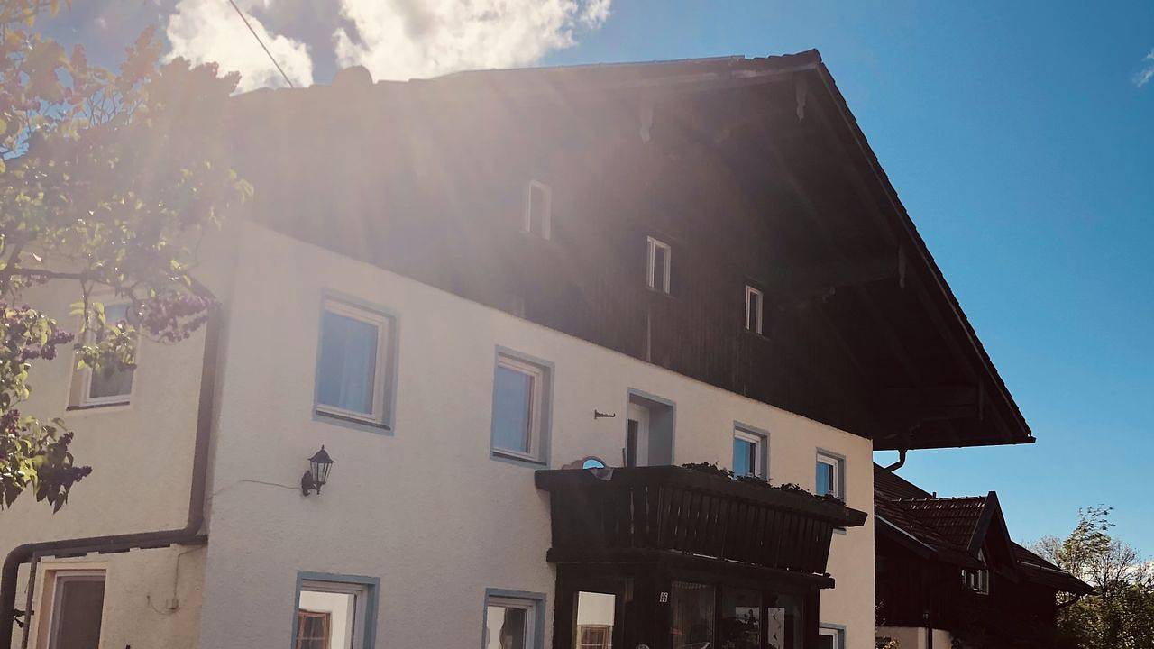 Ganze Ferienwohnung, Ferienwohnung für 3 Personen (50 m²) in Traunwalchen in Traunreut, Landkreis Traunstein