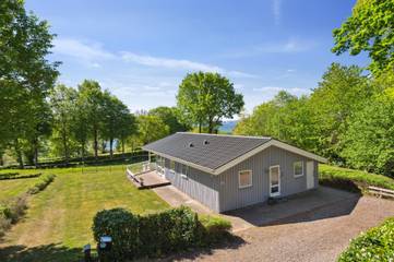 Ferienhaus für 6 Personen, mit Sauna und Terrasse in Kruså