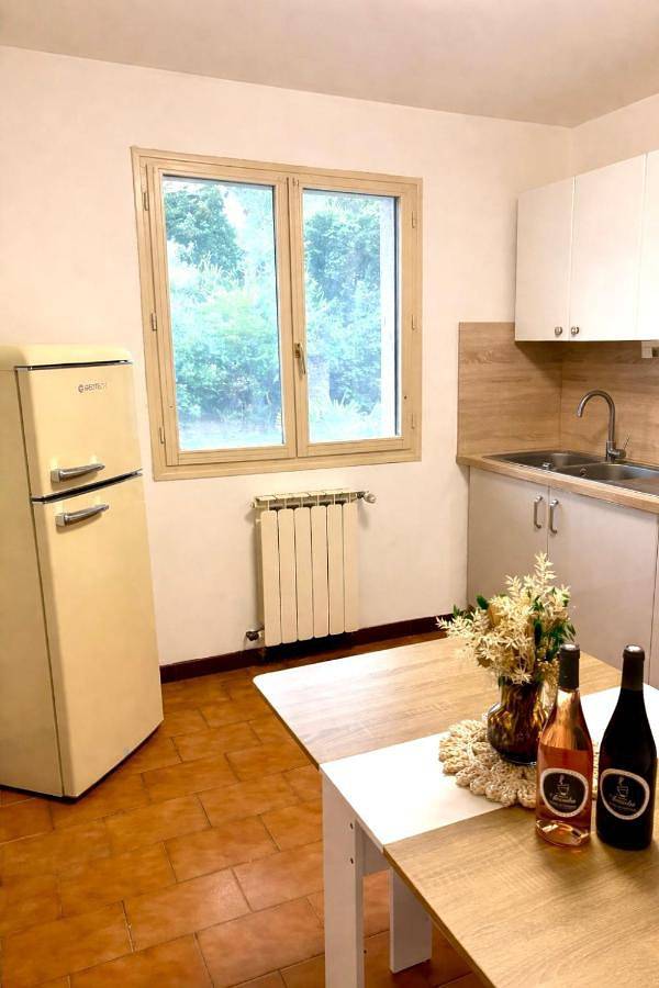Location de vacances pour 6 personnes, avec terrasse à Montblanc