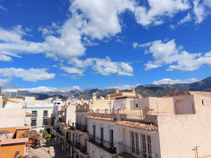 Studio entier, Studio "Lola", avec vue sur les montagnes, terrasse privée, climatisation et Wi-Fi. in Nerja Centre, Nerja
