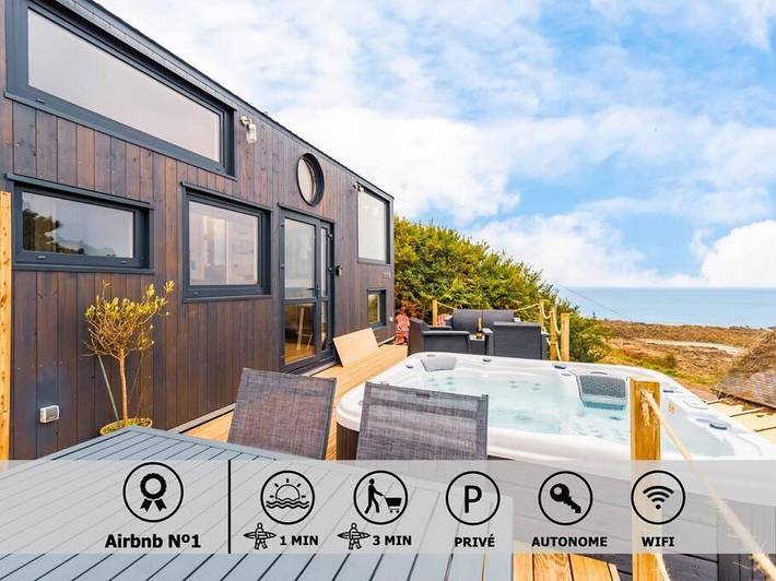 Gîte pour 4 personnes, avec Balcon et Jacuzzi ainsi que Terrasse et Vue dans Port le Goff
