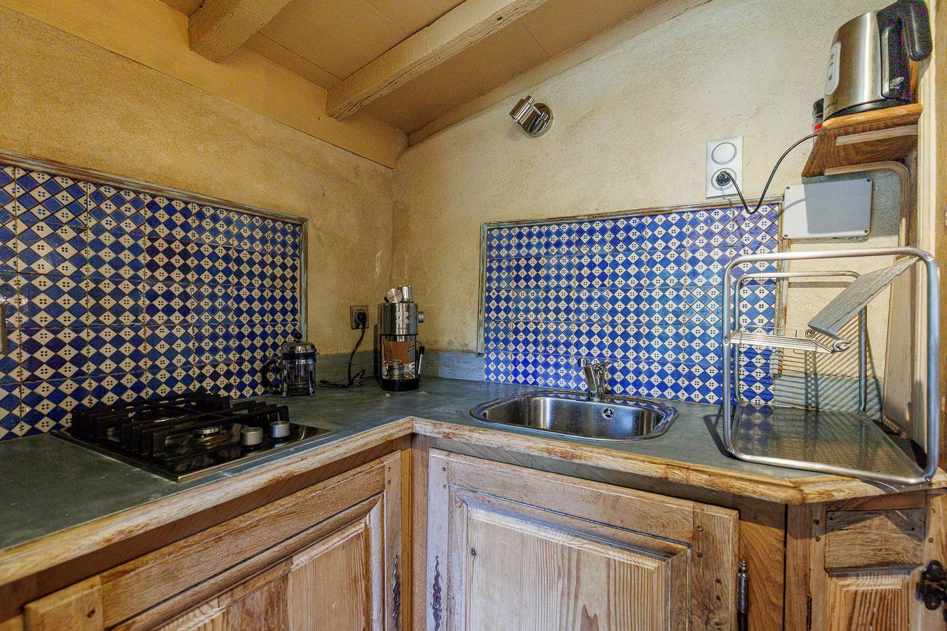 Pequeña casa 'Le Cabanon D'Yreye' con piscina y jardín compartidos in Seignosse, Côte d’Argent
