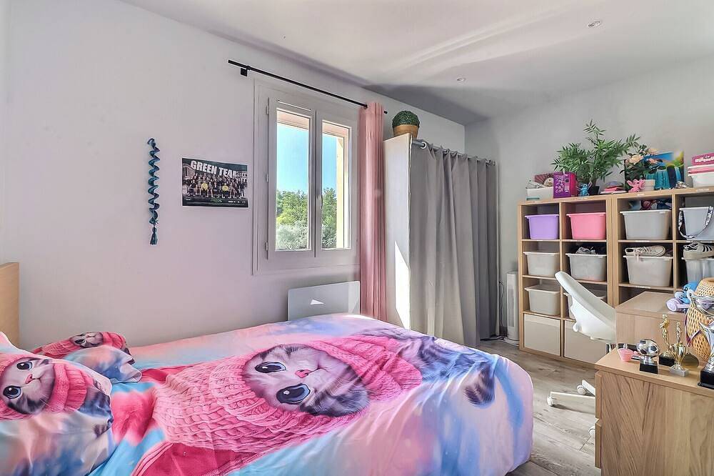 Superbe Villa 6 Couchages + un lit Bébé, Jacuzzi, Piscine, Salle de Sport, Calme in Bouillargues, Region de Nimes