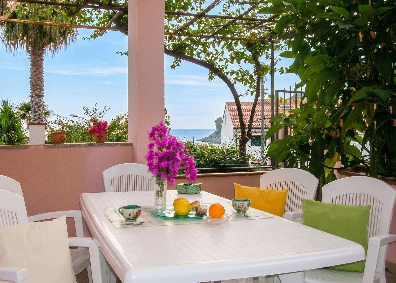 Ganze Wohnung, Geräumige Wohnung in Maratea mit Meerblick 95 m² in Maratea, Potenza Provinz