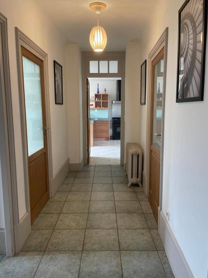 Double Room with Private Bathroom in Reventin-Vaugris, Région de Vienne
