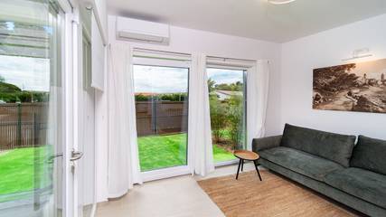 Ferienhaus für 5 Personen, mit Ausblick und Terrasse sowie Garten in Banjol