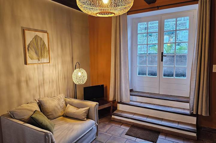 Apartamento de vacaciones para 7 personas, con terraza además de jardín y piscina - 1