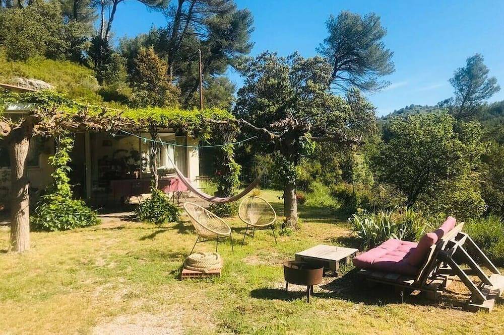 Paradise on the hill! in Meyrargues, Aix-en-Provence region