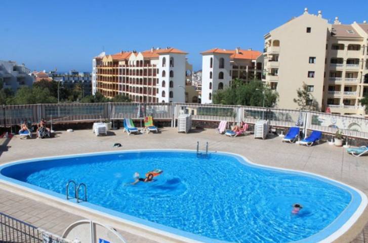 Geheel appartement, Vakantieappartement voor 4 personen met balkon in Los Cristianos, Arona