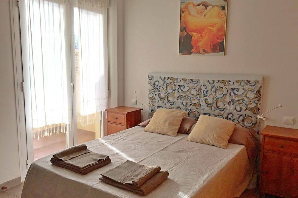 Apartamento entero, El Toyo-Golf-junto a Parque Natural Cabo de Gata ¡Vistas al Mar! A 300m de Playa in Retamar, Almería