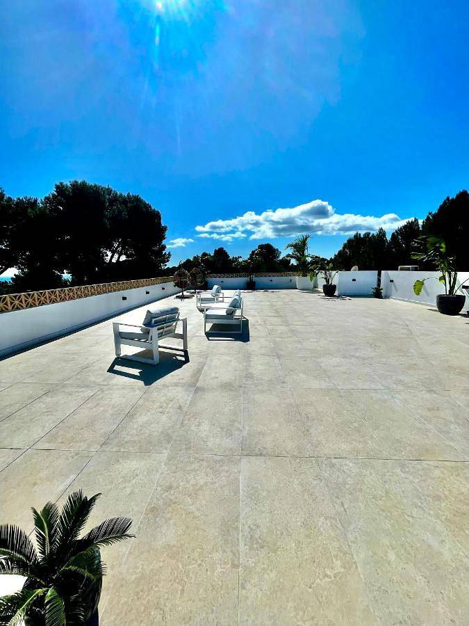 Casa rural para 24 personas, con piscina además de jardín y vistas en Churriana - 4