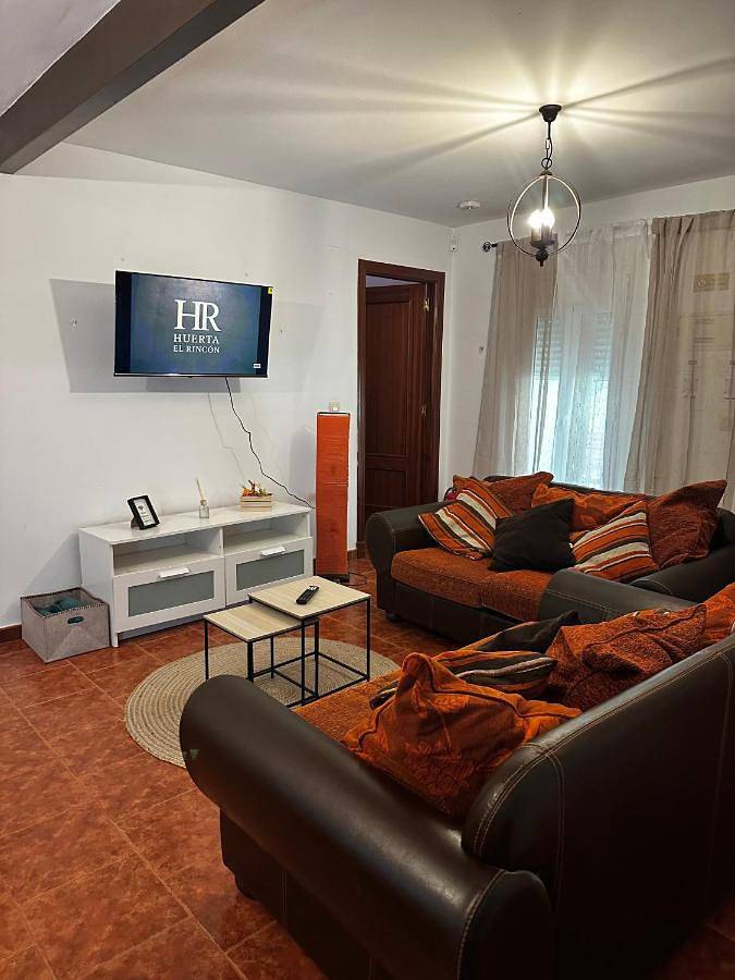 Casa rural para 6 personas, con piscina además de vistas y jardín en Zahara de la Sierra