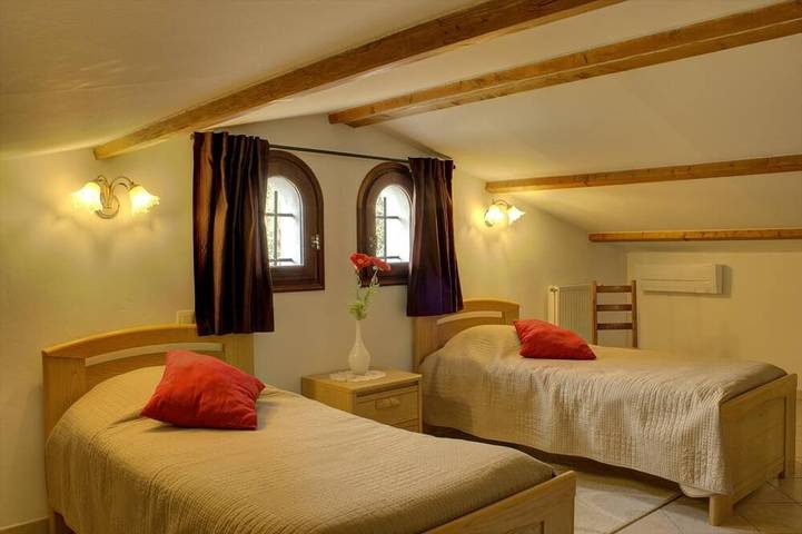 Location de vacances pour 8 personnes, avec balcon à Blausasc - 4