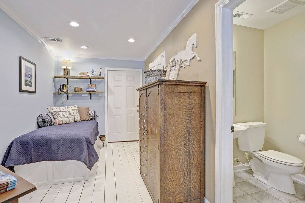 Cottage im historischen Yorktown (ehemals Galerie von Nancy Thomas, Volkskünstlerin) in Yorktown (Virginia), Virginia