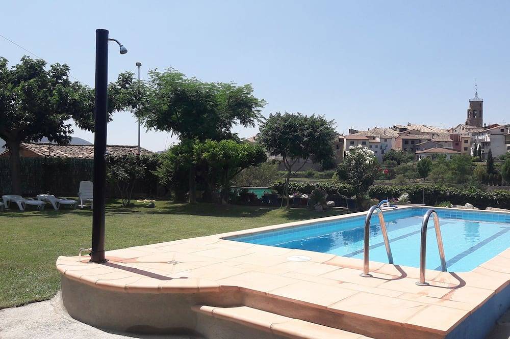 Appartementhaus Felix. 6 Menschen Schwimmbad, Solarium, Grill, Tischfußball, Pingpon in Torres del Obispo, Graus