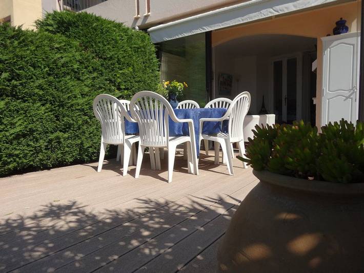 Appartement de vacances pour 4 personnes, avec terrasse et jardin
