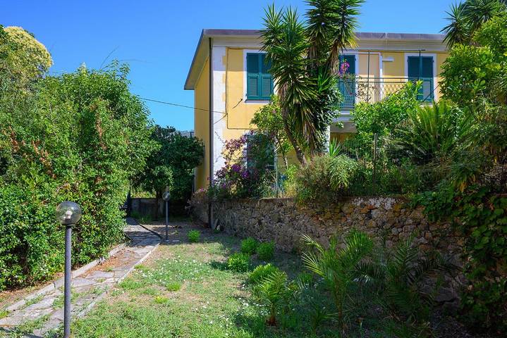 Ganze Wohnung, Ferienwohnung für 4 Personen mit Balkon/Terrasse in Monterosso al Mare, Monterosso al Mare Gemeinde