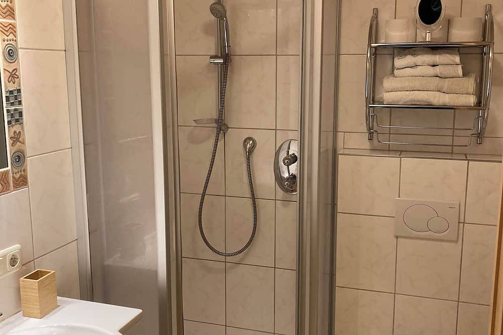 Ganze Wohnung, Gemütliche Ferienwohnung in ruhiger Lage 400m vom Zentrum entfernt in Steeg, Allgäuer Alpen (Österreich)