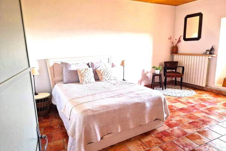 Location de vacances pour 11 personnes, avec jardin et terrasse à Saint-Sébastien-d'Aigrefeuille - 4