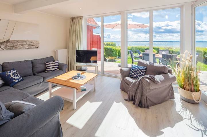 Ferienhaus für 6 Personen, mit Whirlpool und Garten sowie Terrasse und Sauna in Schashagen