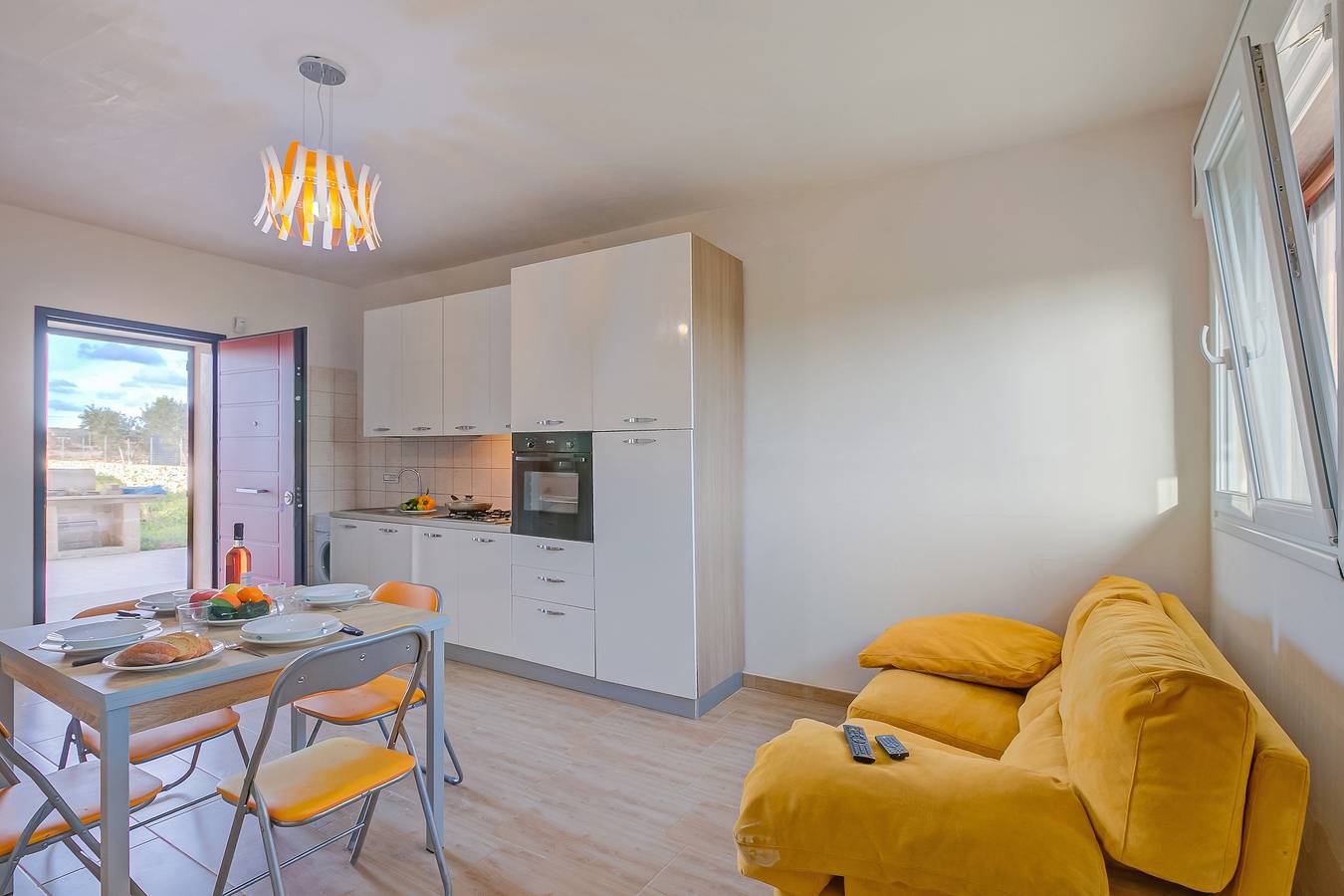 Apartamento entero, Le Bianche Apt 2 with Garden near The Sea in Manduria, Golfo de Tarento